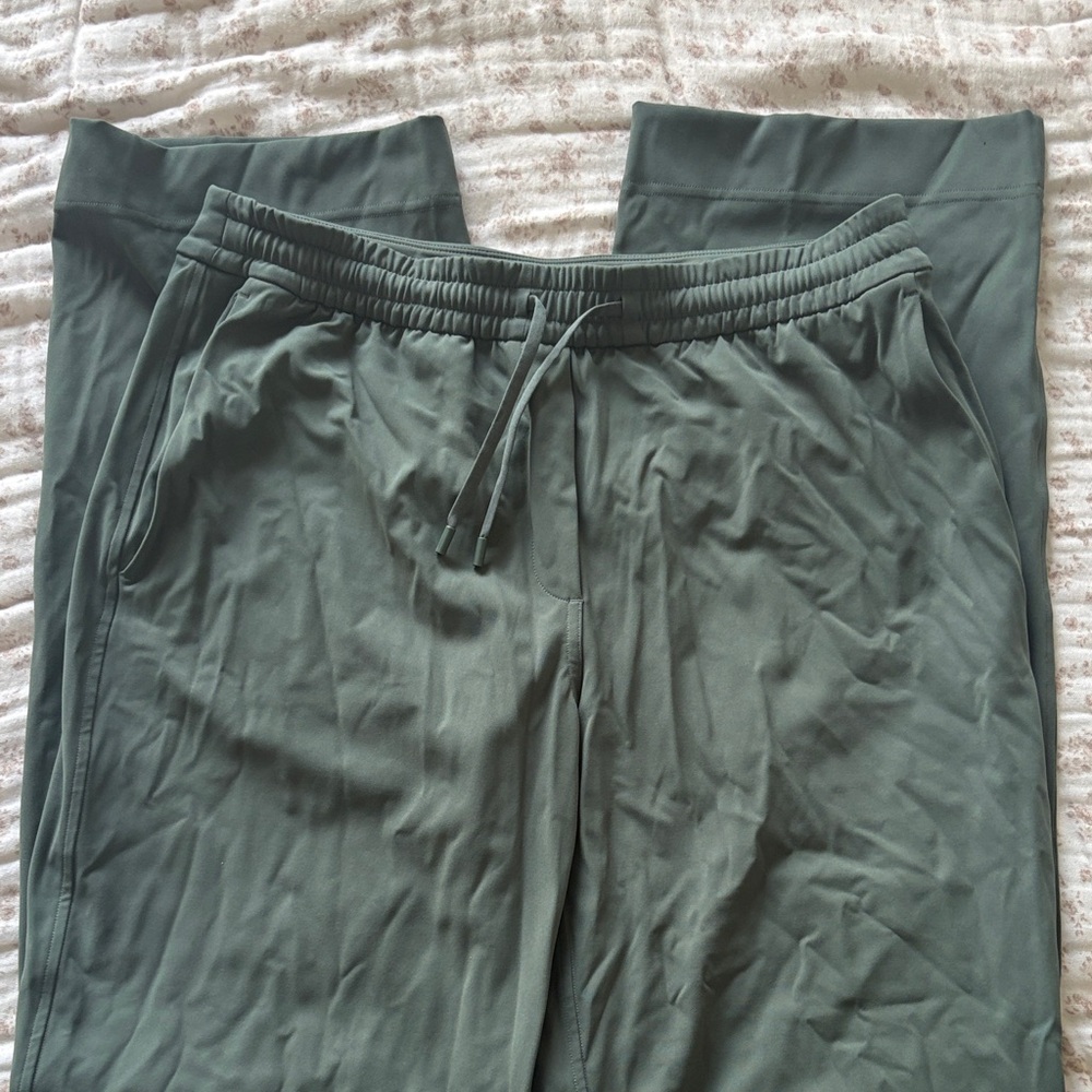 Lululemon Straight Leg Luxtreme Pant